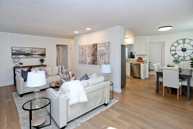 Building Photo - 4311 Cornell Way