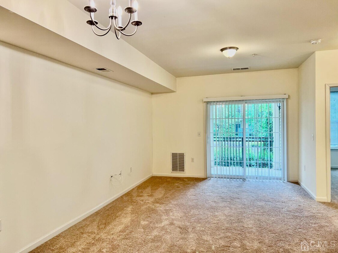 Foto principal - 716 Liberty Ct