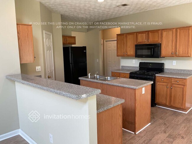 Building Photo - 862 Shadow Lake Dr