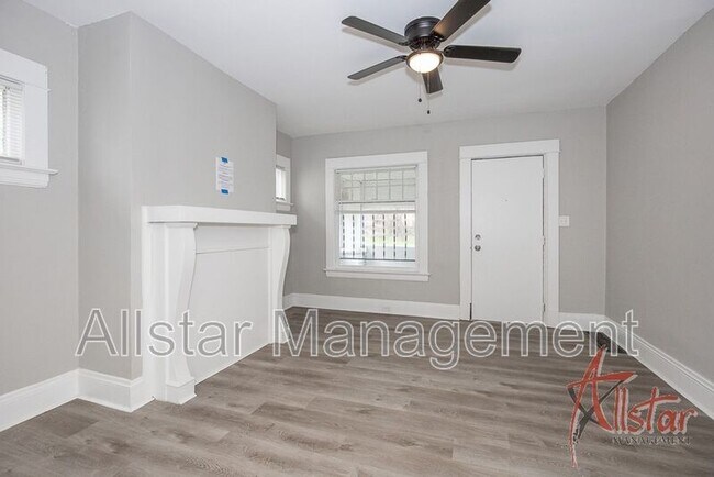 Building Photo - 13815 Idarose Ave