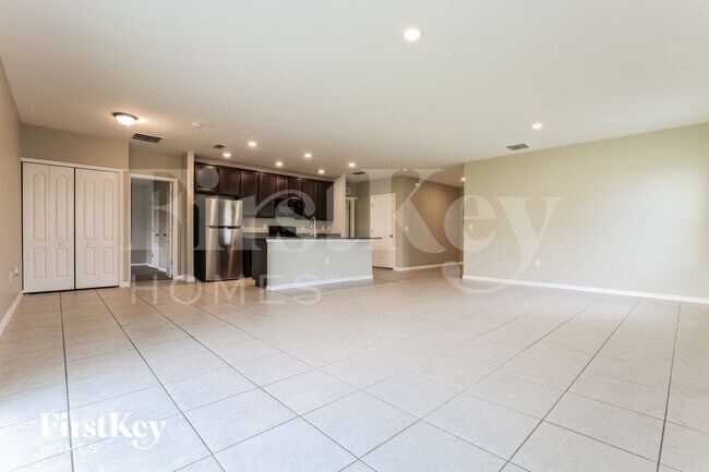 Foto del edificio - 23338 Moorhead Ave