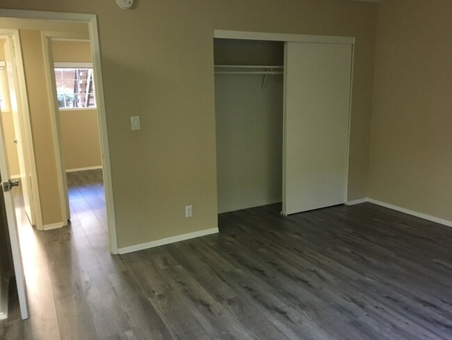 Foto del edificio - 24933 Walnut St