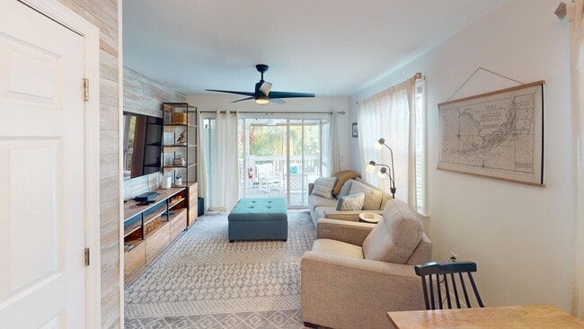 Building Photo - $3,800/mo - Furnished 2-Bed/1.5-Bath Townh...