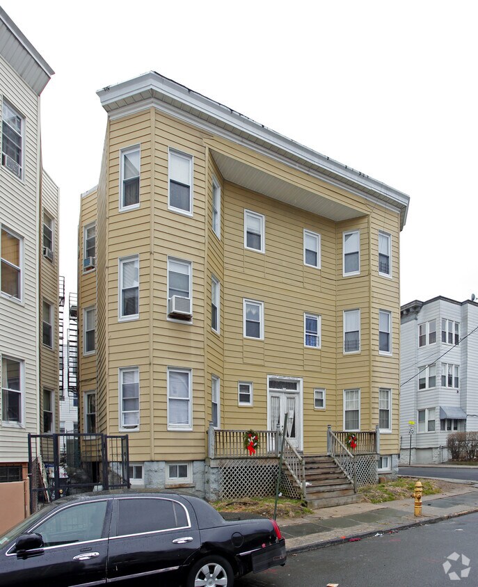 Foto del edificio - 58 Caroline Ave