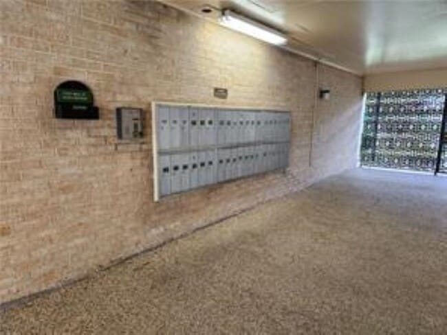 Foto del edificio - 2708 Whitney Pl