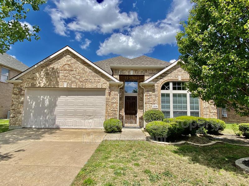 Primary Photo - 2856 S Serrano