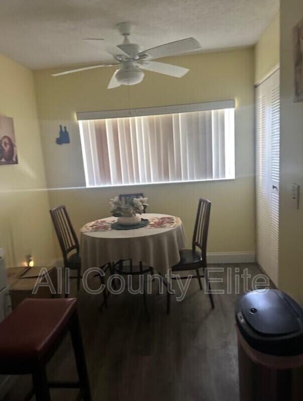 Foto del edificio - 4735 Lucerne Lakes Blvd E