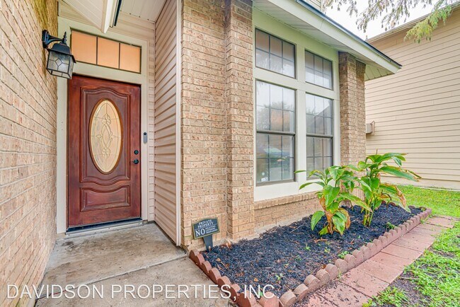 Building Photo - 4 br, 2 bath House - 9722 Silver Moon