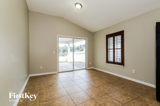 Building Photo - 5668 Village Pond Cir