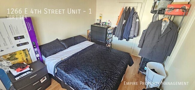Foto del edificio - 1st Floor: 1 Bedroom/ 1 Bathroom Apartment...
