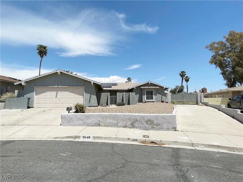 Foto principal - 3548 Silver Bend St