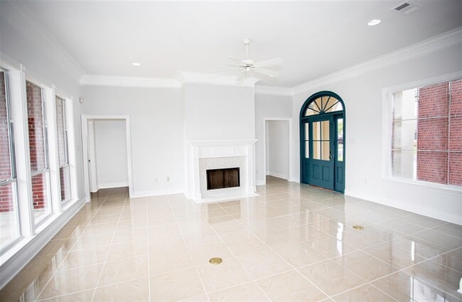 Foto del edificio - 10562 Oakley Trace Dr