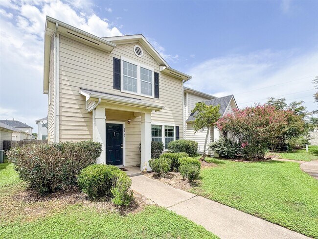 Building Photo - 6406 Provident Green Dr