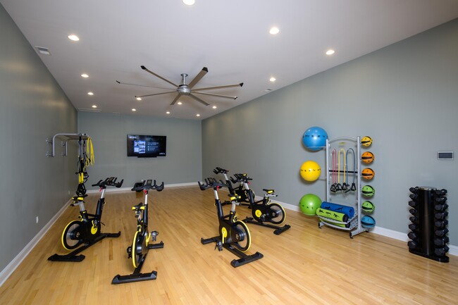 Cycle and training studio - Park Place Apartments