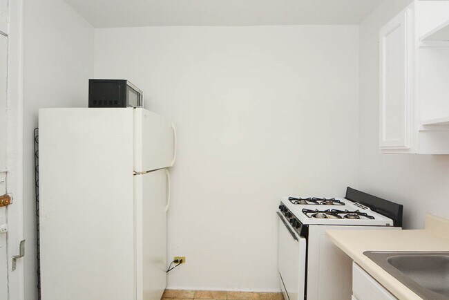 Foto del edificio - 2332 N Spaulding Ave