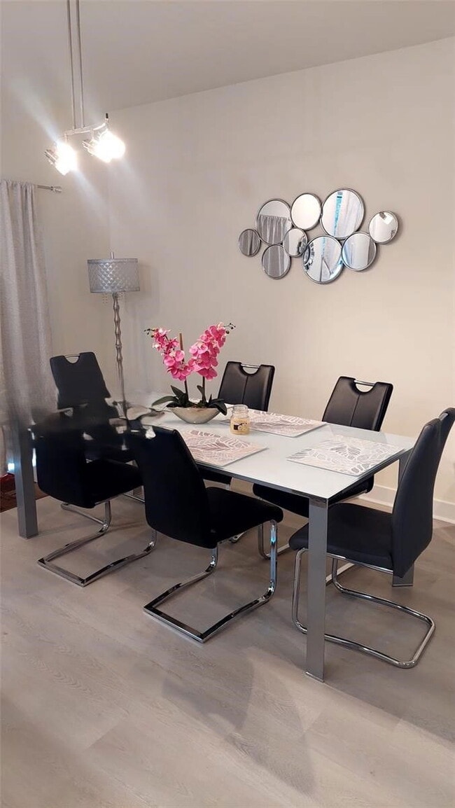 Photo - 10407 NW 82nd St House