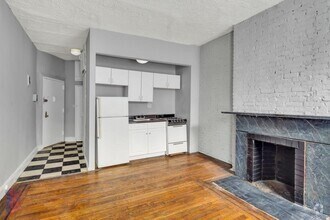 Building Photo - 51 Leroy St