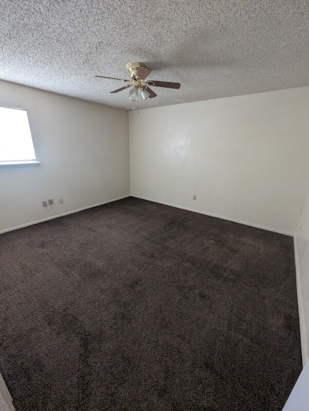 Foto del edificio - 505 N Main St