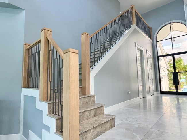 Building Photo - 709 Avenida Escandon