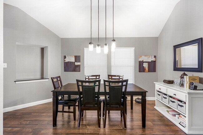Foto del edificio - 28139 Canyon Wren Dr