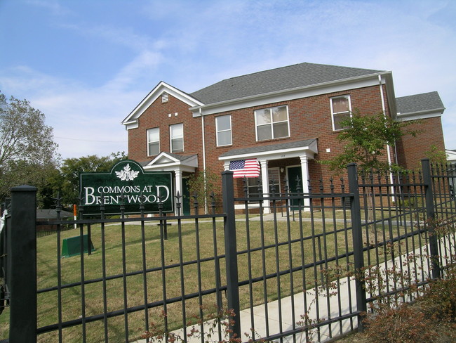 Building Photo - Commons of Brentwood