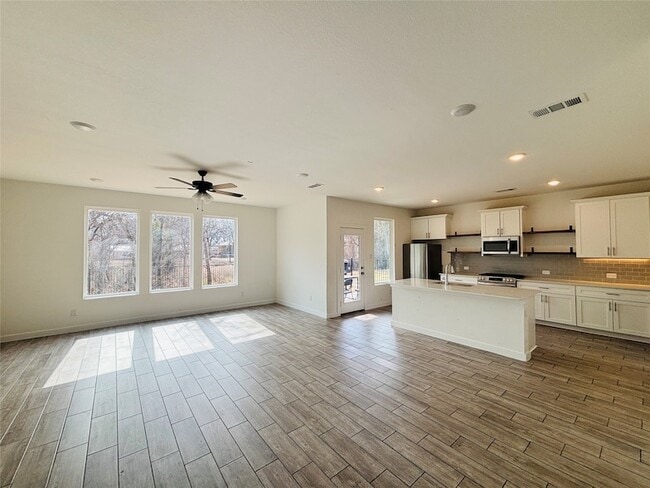 Foto del edificio - 4508 Hogan's Alley Dr