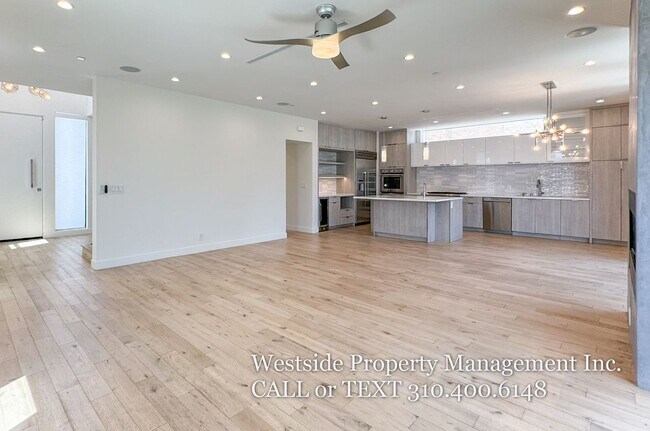 Foto del edificio - 1028 Mansfield Ave