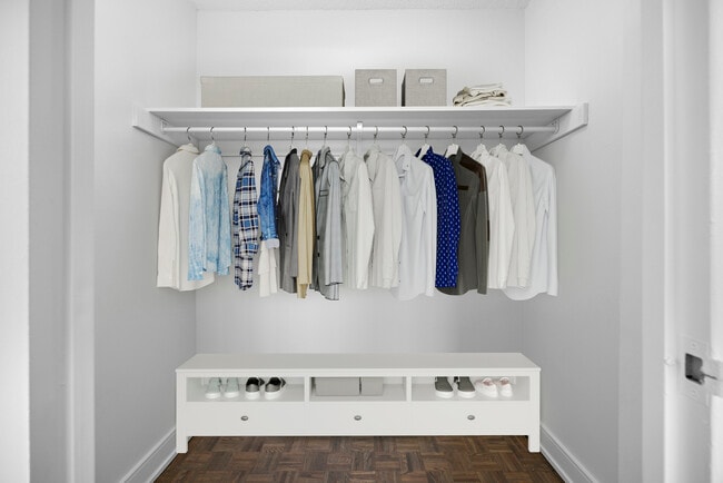 Building Photo - 2375 The Collegeway