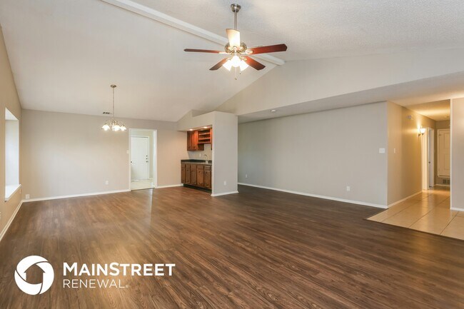 Building Photo - 1028 Eagle Dr