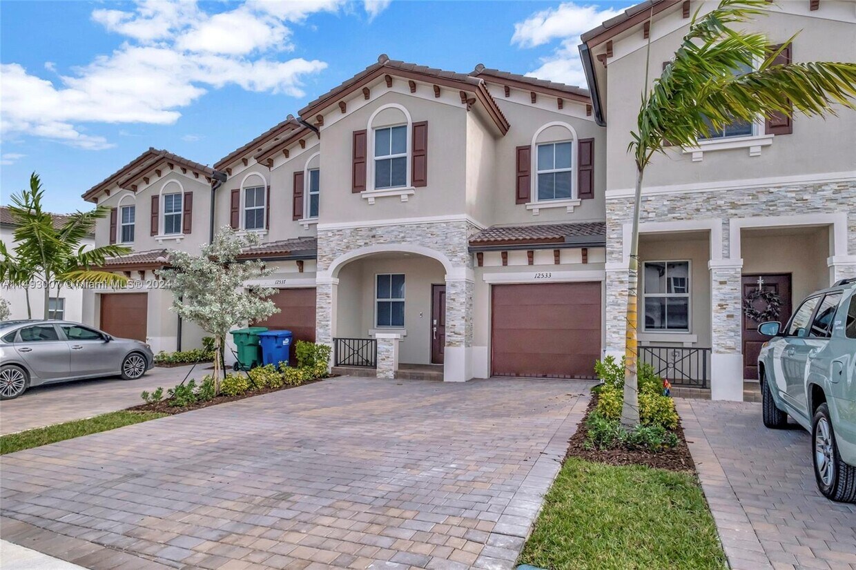 Primary Photo - 12533 NW 23rd Pl