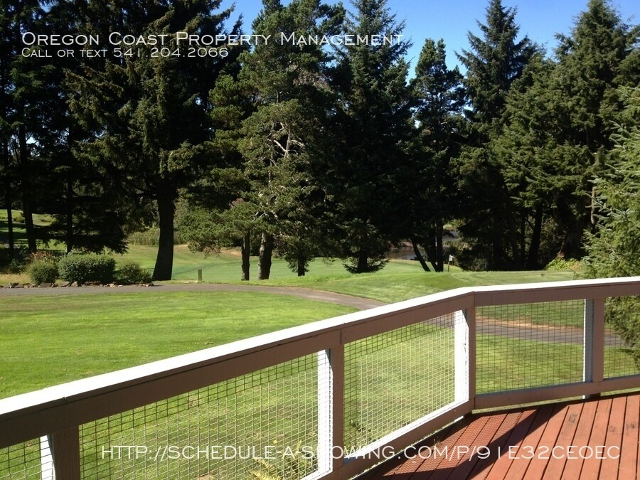 Foto principal - Golf Course frontage in Salishan!