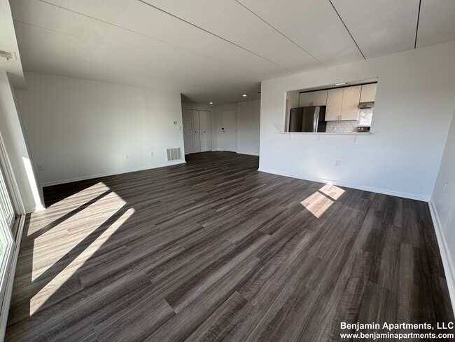 Foto del edificio - 51 Hill Rd