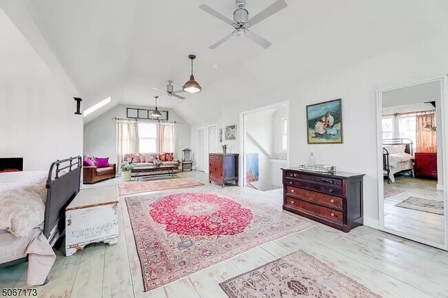Large master suite with closets - 33 Drakestown Rd