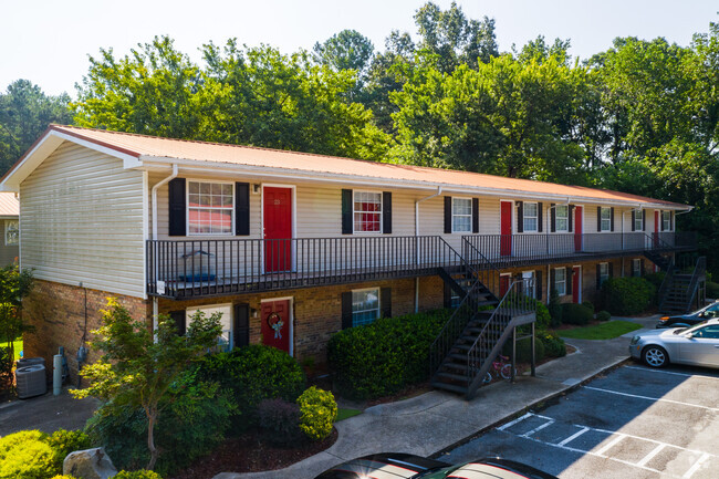 Pasillo exterior - Strawberry Commons Apartments