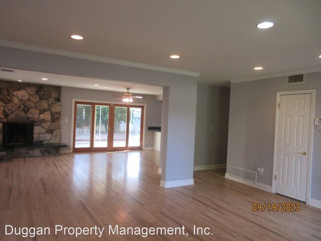 Foto del edificio - 3 br, 2 bath House - 23010 Hartland St