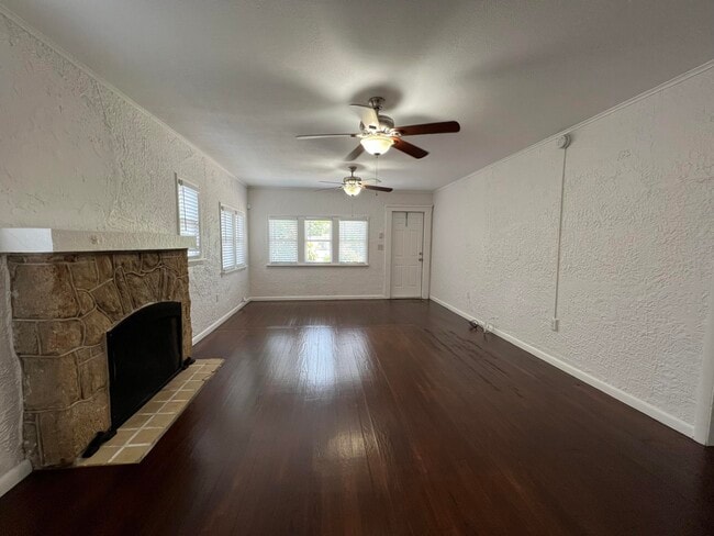 Building Photo - 918 S M St