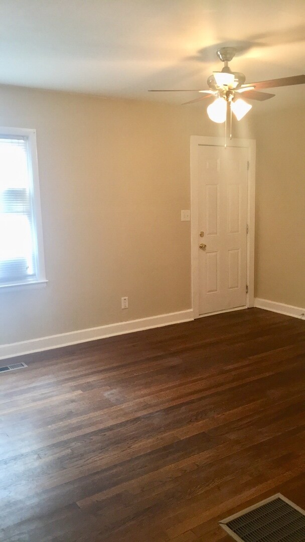 Foto del edificio - Coming Soon! 2BR near Mosaic Village!