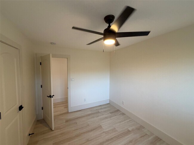 Foto del edificio - 6026 Willowbend Blvd