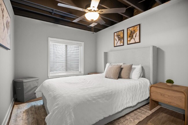 Foto del edificio - 2273 E 100th St