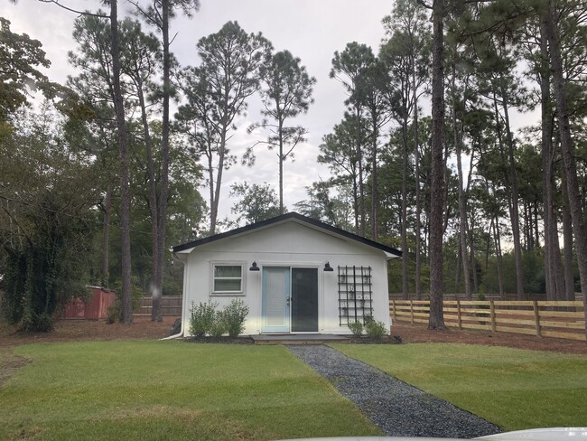 Building Photo - 300 Thorne Rd