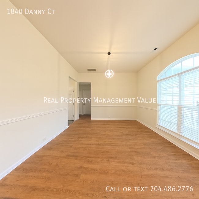 Foto del edificio - 1840 Danny Ct