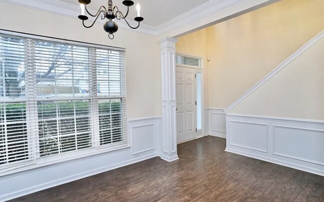 Foto del edificio - 526 Laurel Meadows Pkwy