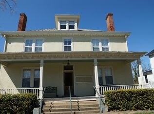 Primary Photo - 517 Ridge St