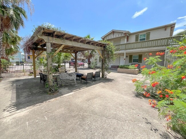 Foto del edificio - 1820 Avenue O 1/2