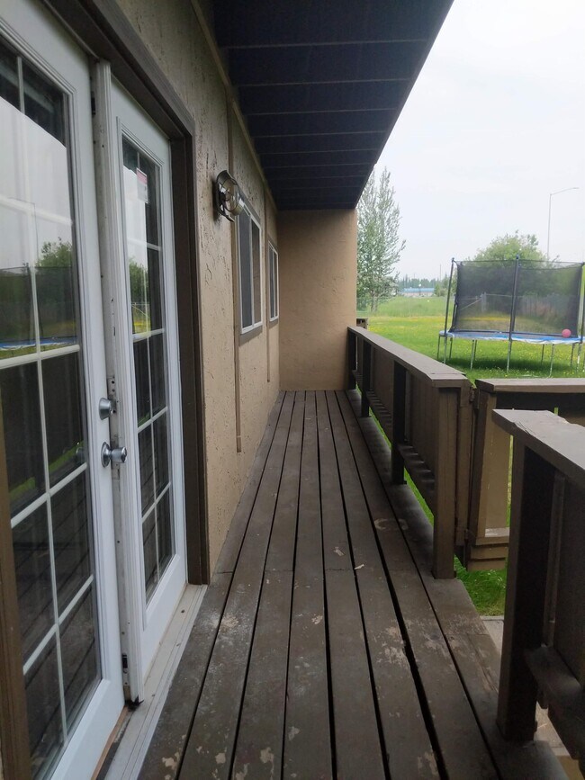 228 Woodridge St, Fairbanks, AK 99709 Townhome Rentals in Fairbanks
