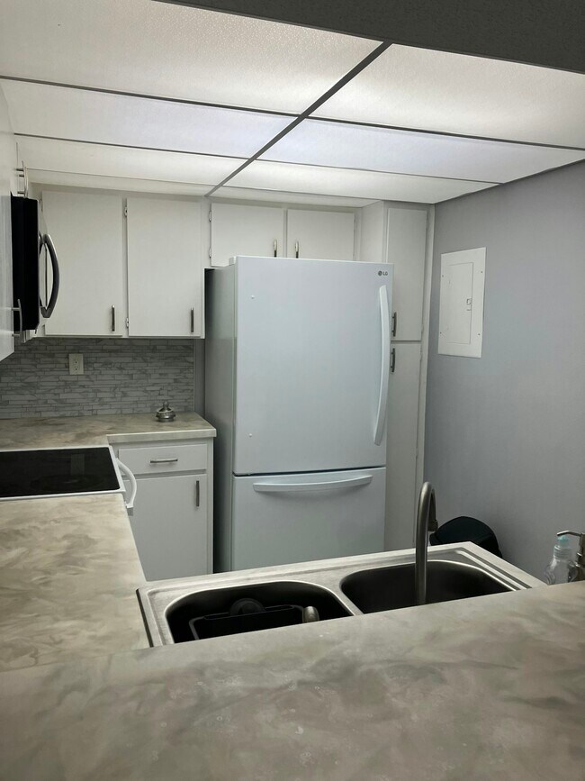 Foto del edificio - 3006 Caring Way