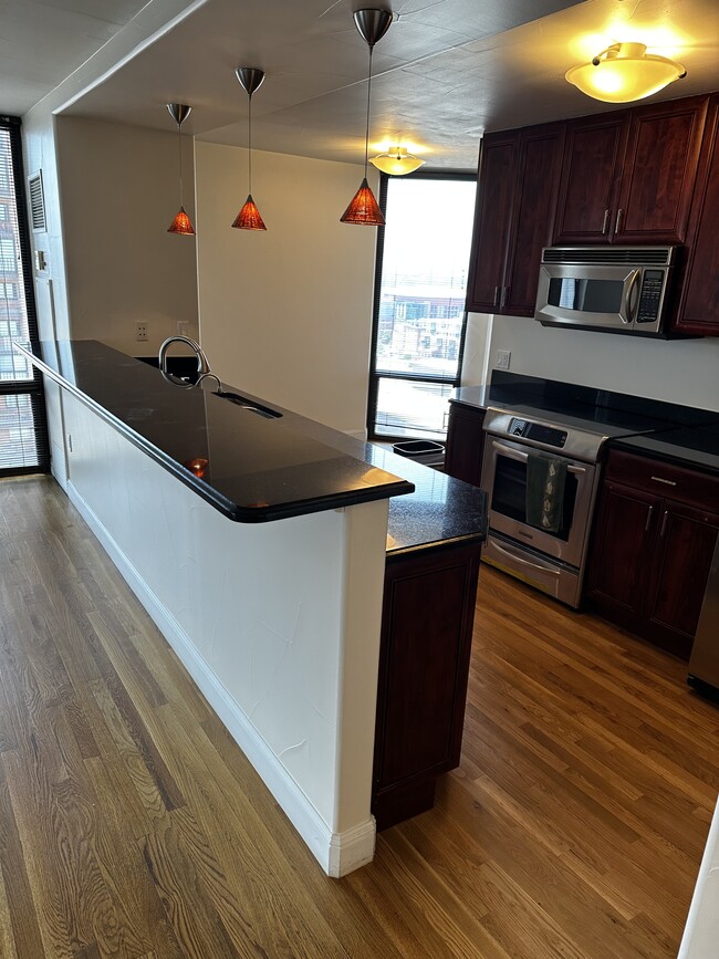 Kitchen & Dining Area - 1625 Larimer St
