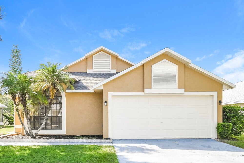 Primary Photo - 5514 Deepdale Dr