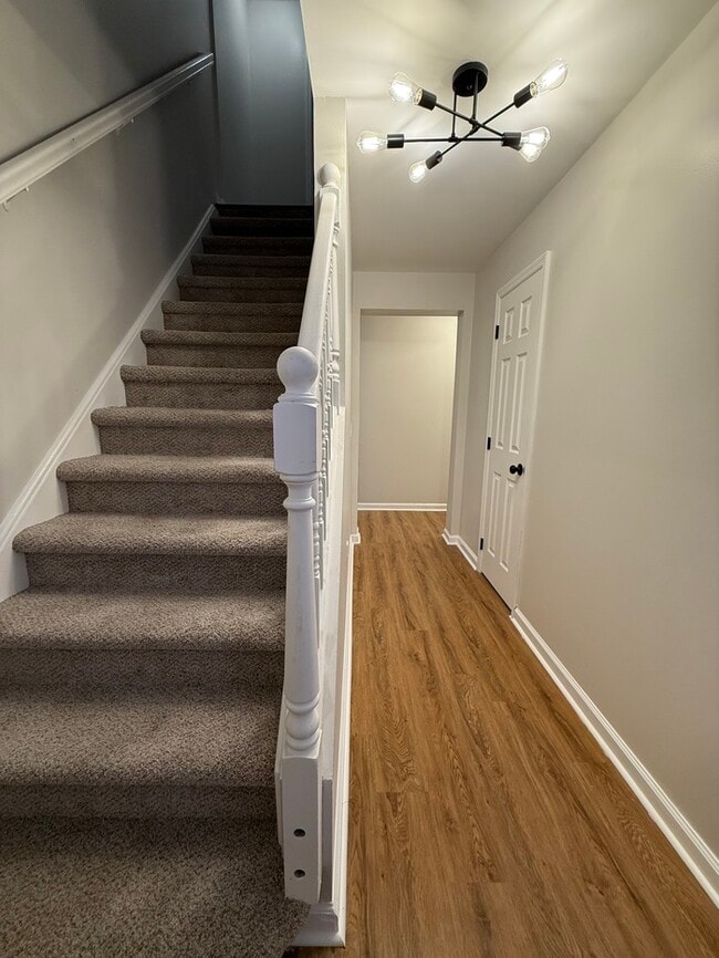 Building Photo - 328 Myrtle Ave