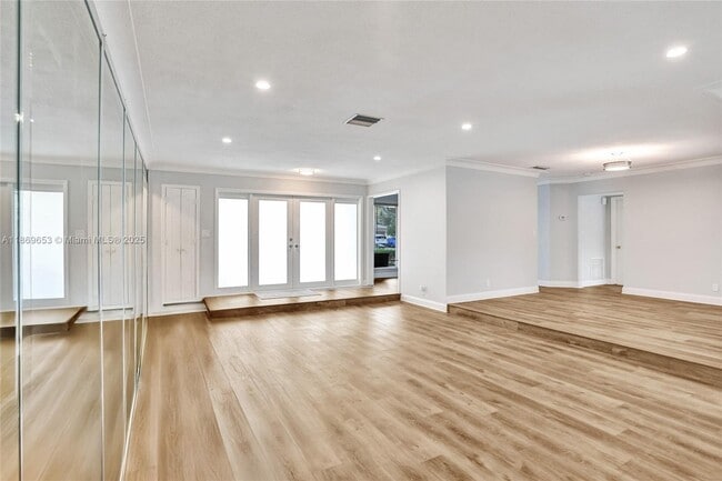 Foto del edificio - 2031 NE 62nd St